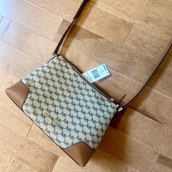 Michael Kors 🌸 CROSBY 🌸 MediumLogo Crossbody Bag - Picture 4 of 9